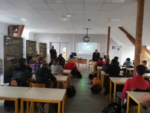 Au Lycée Saint Luc de Cambrai 8