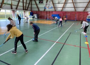 Hockey à l'école Saint Joseph de Villers Outréaux 1