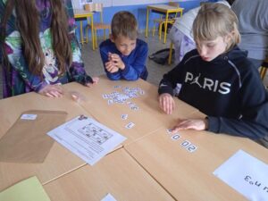 à l'école Notre Dame de l'Assomption de Bavay 6