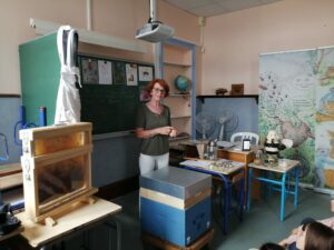 à l'école Saint Joseph de Solesmes 29