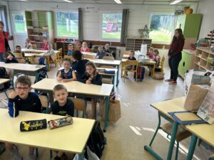 à l'école du Sacré-Coeur de Gouzeaucourt 50