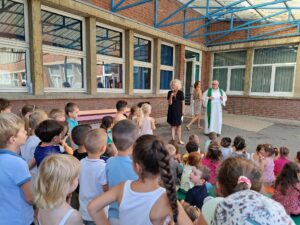 à l'école Notre Dame de Grâce Maubeuge 8