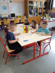à l'école Saint Joseph d'Anor 20