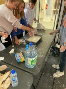 à l'Institut d'Anchin de Pecquencourt 4