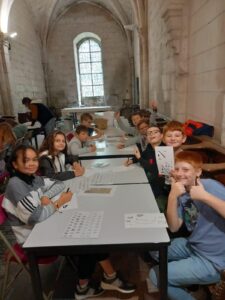 à l'Institution Jeanne d'Arc d'Aulnoye-Aymeries 30