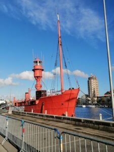 Hello! Nous, c'est la filière AGORA de l'ensemble Saint Luc de Cambrai. Nous sommes partis sur Dunkerque pour vivre une journée d'intégration vraiment incroyable, organisée par nos professeurs.