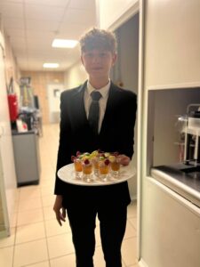 Réaliser des cocktails et des amuse-bouche sur la thématique de l'Automne, c'est le défi des élèves de l'Institution Saint Pierre de Fourmies 9