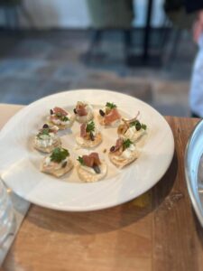 Réaliser des cocktails et des amuse-bouche sur la thématique de l'Automne, c'est le défi des élèves de l'Institution Saint Pierre de Fourmies 15
