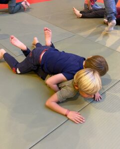 Sport et Solidarité étaient au progamme de la dernière matinée de classe de la période à l'école Saint Joseph de Cambrai. 5