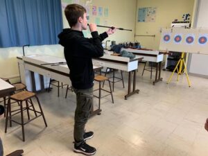 Dans le cadre de la fête de la science, les élèves de seconde GT et de la section ST2S du Lycée Hélène Boucher de Somain ont participé à un atelier sarbacane. 10