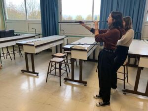Dans le cadre de la fête de la science, les élèves de seconde GT et de la section ST2S du Lycée Hélène Boucher de Somain ont participé à un atelier sarbacane. 7