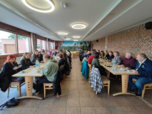 Dans le cadre d'Erasmus, l'Institut d'Anchin accueille des Lettons, avec quelques élèves du Lycée, ils sont partis découvrir l'Avesnois... 3