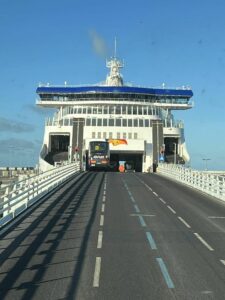 En route vers Londres pour les élèves de 5ème de l'Institution Notre Dame des Anges de Saint Amand les Eaux