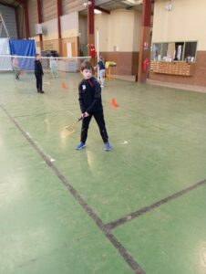 Initiation au Badminton à l'école Saint Joseph de Solesmes pour les CE2-CM1 3