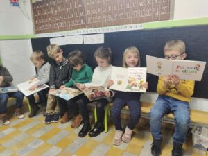 Journée de l'enfance à l'école Immaculée Conception de Rumegies 2
