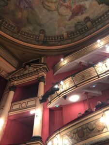 Sortie de l’atelier théâtre Zerban à Douai vendredi dernier ! pour les élèves du Lycée Notre Dame de Valenciennes 5