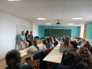 Trois professionnels de Santé à l'Institution Saint Pierre de Fourmies