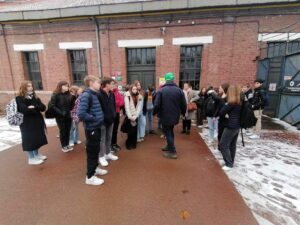 à l'Institution Saint Michel de Solesmes, sortie pour les élèves de 4ème au Centre Minier de Lewarde 17
