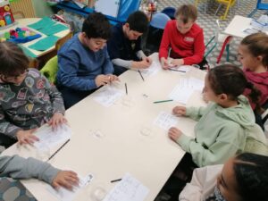 Ateliers découverte de langue à l'école Jean-Paul II de Denain 1