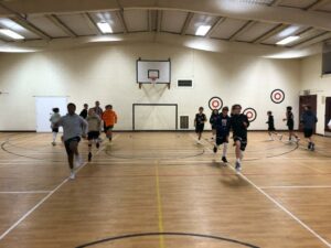 C’est avec fierté que nos 80 jeunes de l'Institution Saint Jean de Douai ont pu de nouveau défendre les couleurs de leur établissement lors du traditionnel week-end sportif au collège Saint Edmund de Ware (Angleterre). 11