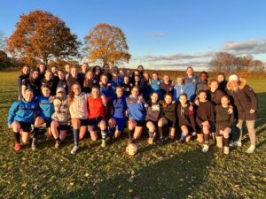 C’est avec fierté que nos 80 jeunes de l'Institution Saint Jean de Douai ont pu de nouveau défendre les couleurs de leur établissement lors du traditionnel week-end sportif au collège Saint Edmund de Ware (Angleterre). 19