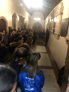 C’est avec fierté que nos 80 jeunes de l'Institution Saint Jean de Douai ont pu de nouveau défendre les couleurs de leur établissement lors du traditionnel week-end sportif au collège Saint Edmund de Ware (Angleterre). 3