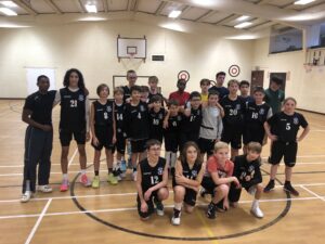 C’est avec fierté que nos 80 jeunes de l'Institution Saint Jean de Douai ont pu de nouveau défendre les couleurs de leur établissement lors du traditionnel week-end sportif au collège Saint Edmund de Ware (Angleterre). 5