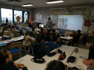 Initiation à l'économie pour les élèves de l'école de CM2 de l'école Notre Dame de la Renaissance de Somain.