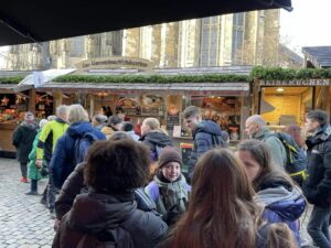 Le Collège Notre Dame de l'Assomption de Bavay au marché de Noël de Aachen ! 1