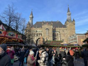 Le Collège Notre Dame de l'Assomption de Bavay au marché de Noël de Aachen !