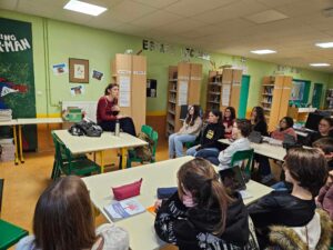 L'écrivaine Amélie Antoine à l'Institution Notre Dame des Anges de Saint Amand les Eaux 1