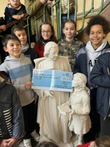Les élèves de l'école Saint Jean-Baptiste de la Salle de Valenciennes se sont mobilisés pour aider les personnes souffrant d'un cancer. 1