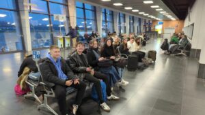 Dimanche 7 janvier, direction l’aéroport à 6h15 pour 8 jeunes du lycée professionnel Saint Luc de Cambrai : parmi eux des élèves de Bac Pro Animation Enfance et Personnes Âgées.