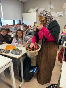 La Befana est arrivée au collège Notre Dame de la Renaissance de Somain 9
