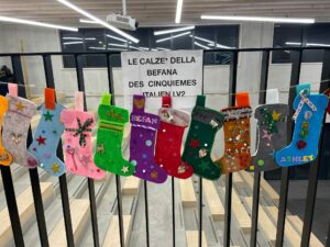 La Befana est arrivée au collège Notre Dame de la Renaissance de Somain