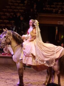Les élèves de la section équitation de l'Institution Notre Dame de Grâce de Maubeuge ont repris une journée avant les autres !