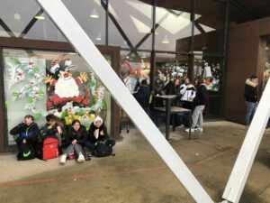 Les jeunes du Collège Sainte Marie de Valenciennes à Morzine ! 2