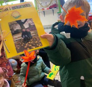 Parrainage entre les plus petits et les plus grands à l'école Saint Joseph de Cambrai. 14