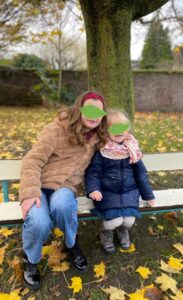 Parrainage entre les plus petits et les plus grands à l'école Saint Joseph de Cambrai.