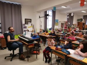 Un après-midi en musique pour les élèves de CE1 CE2 de l'école de la Sainte Union de Douai. 1