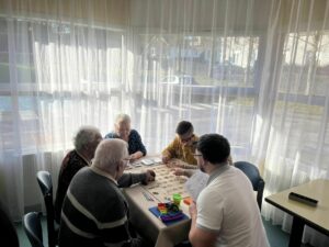 Activités intergénérationnelles pour les élèves de l'Institution St Pierre de Fourmies et les élèves de l'école Saint Joseph d'Anor. 13