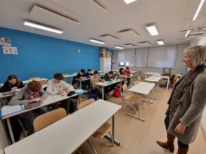 au Collège Notre Dame de la Renaissance de Somain.... 12
