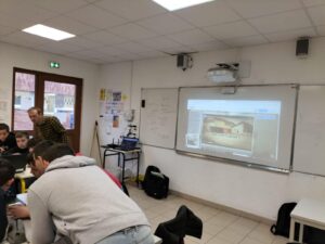 Au collège Saint Joseph de Villers-Outréaux, les élèves réfléchissent sur le harcèlement scolaire et le cyber harcèlement !