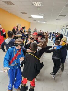 C'était Mardi-Gras à l'école Sainte Maxellende de Caudry ! 1