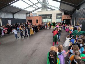 C'était Mardi-Gras à l'école Sainte Maxellende de Caudry ! 2