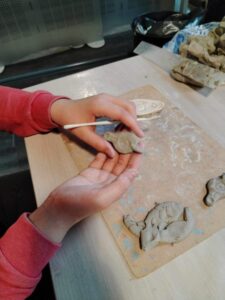 Cette année, l‘Institution Notre Dame de L'Assomption de Bavay poursuit le partenariat initié l’année dernière avec le forum antique de Bavay en lien avec les LCA (Langues et Cultures de l‘Antiquité) et l’histoire. 9