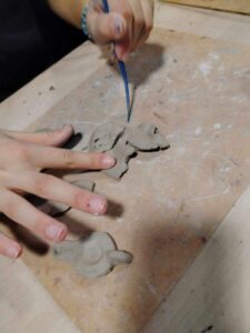 Cette année, l‘Institution Notre Dame de L'Assomption de Bavay poursuit le partenariat initié l’année dernière avec le forum antique de Bavay en lien avec les LCA (Langues et Cultures de l‘Antiquité) et l’histoire. 8