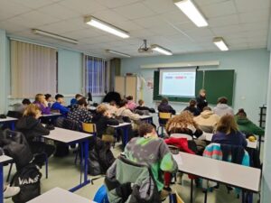 EDUCFI une nouvelle formation obligatoire ! on en parle au Collège Saint Jean-Baptiste de la Salle de Valenciennes. 1