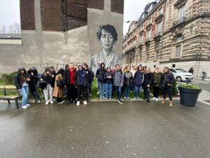 Jeudi 22 février les élèves de TAGORA/OTM et TMCV 1 et 2 du Lycée Hélène Boucher de Somain ont découvert le matin le Street Art dans les rue de Roubaix et ensuite le centre commercial Mc Arthur Glen. 14
