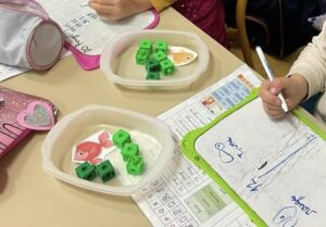 La manipulation au cœur des apprentissage à l'école Saint Joseph de Villers-Outréaux. 5